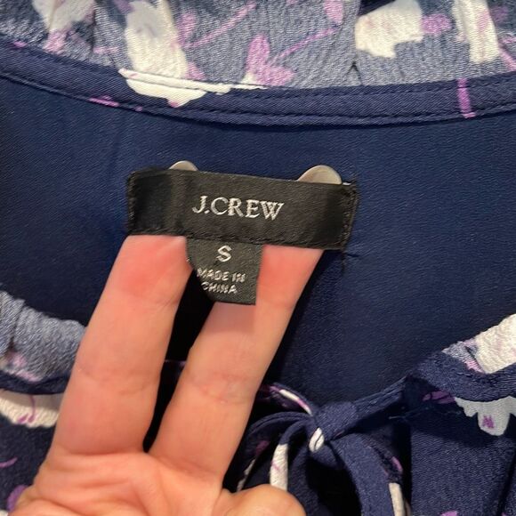 J. Crew Tie-neck tiered dress in scattered peony print Navy White Purple Size Sm - Picture 8 of 11